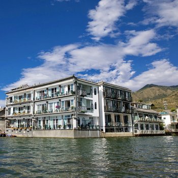 大理双廊坐看云起海景客栈