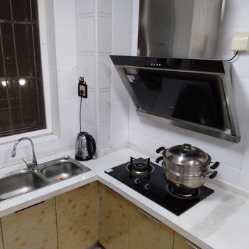 甘泉郝振清公寓酒店提供图片