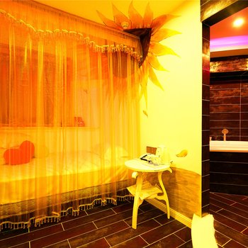 �����������¾Ƶ�Ƶ��ṩͼƬ