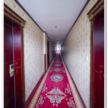乡城藏乡田园大酒店酒店提供图片