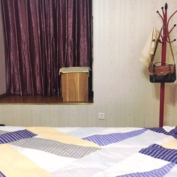 �ɶ�Ks House ̫�����ԵĶ���С����ͨ��Ԣ�Ƶ��ṩͼƬ