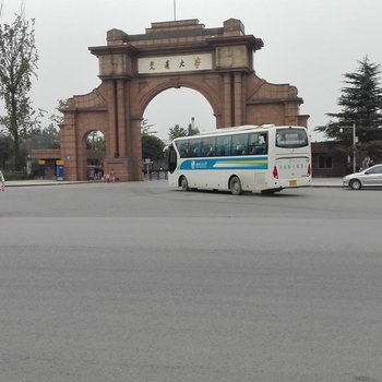 成都爱恋家庭旅馆西南交大犀浦校区店酒店提供图片