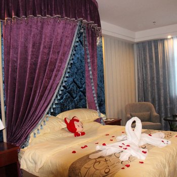 哈密七零四主题商务酒店酒店提供图片