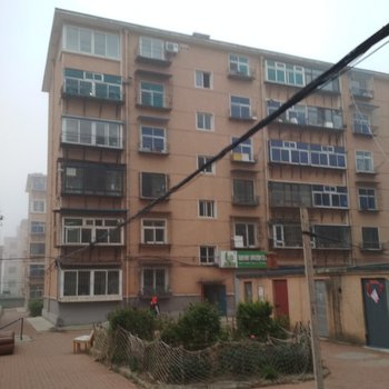 大连曰租房特色民宿(金石广场分店)