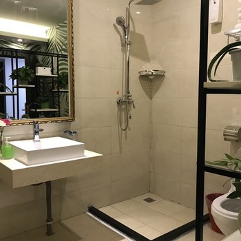 成都成都优家主题公寓(日月大道光华北一路口店)酒店提供图片