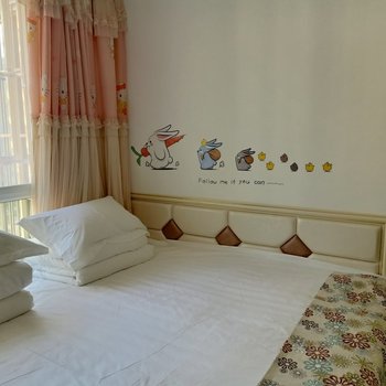 SUMMER夏之春公寓(延安6号店)酒店提供图片