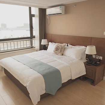 青岛澳波特海景酒店(东方影都融创茂店)