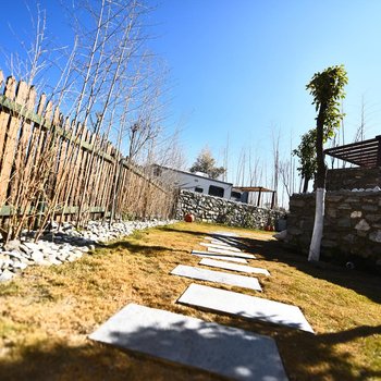 大理朴田房车度假营住宿