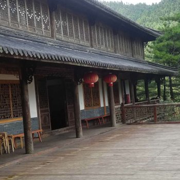 羊狮慕卧龙阁四合院