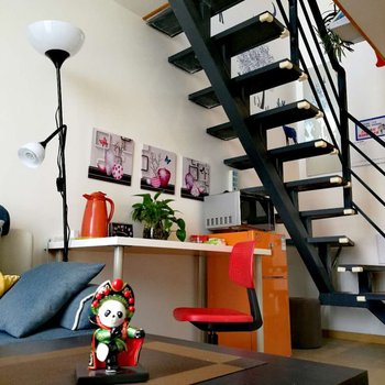 成都成都淡淡的咖啡复式(杉板桥路十里店路口店)酒店提供图片