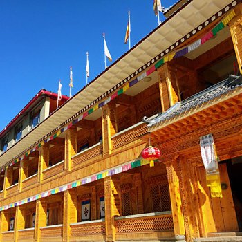 迭部扎尕那大酒店