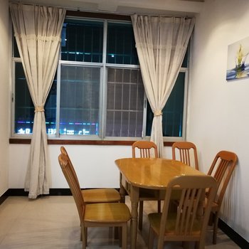 红河州心如烛光公寓(4号店)酒店提供图片