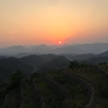 建德齿墨山舍酒店提供图片