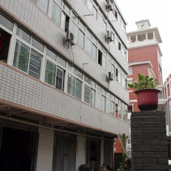 泉州师院八度草堂客栈