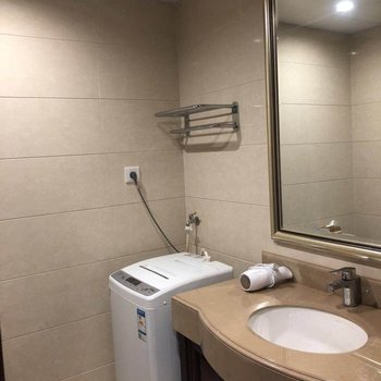 杭州杯子变渣子公寓(校苑路分店)
