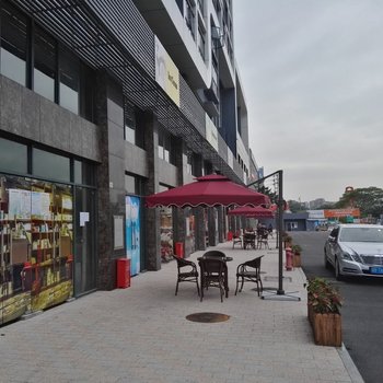 深圳享乐之家套房公寓(鹤洲路店)酒店提供图片