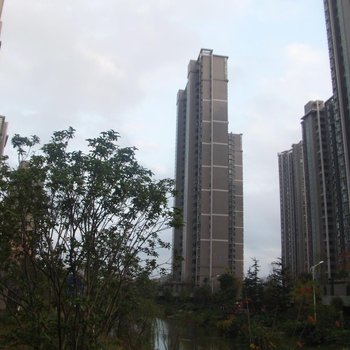 比家美公寓(贵阳龙盛苑店)