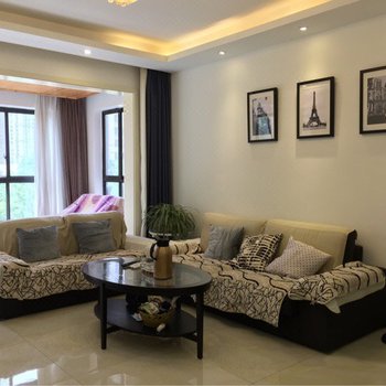 成都王熙朵s特色民宿(春江西路分店)酒店提供图片