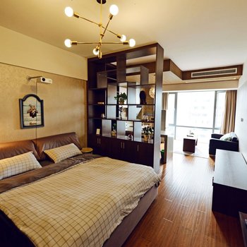 成都韩秋月公寓(南新街分店)