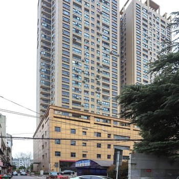 武汉洪鑫酒店公寓