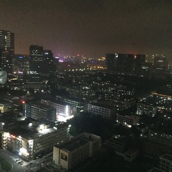 深圳大猪头的家公寓