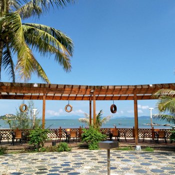 台山老顽童浪琴湾滨海营地酒店