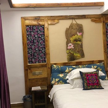 张家界虫二客栈酒店提供图片