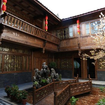 丽江季风之旅客栈(原雅泰公馆客栈)