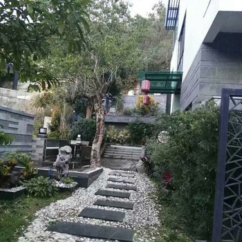 废弃从化温泉富力泉天下长河度假别墅