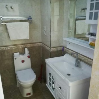 营口老鹰公寓(鲅鱼分店)
