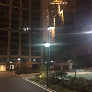 重庆叁居大溪沟轻轨站旁江景房临洪崖洞普通公寓酒店提供图片