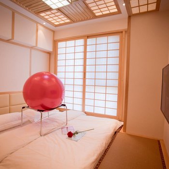 西安天地情情侣(情趣)主题酒店(康复路通化门地铁站店)酒店提供图片