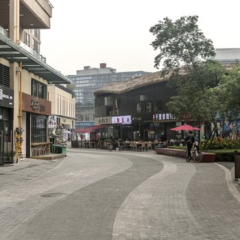成都想住公寓(顺风村分店)