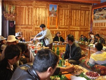 松潘昌吉美朵隆酒店酒店提供图片