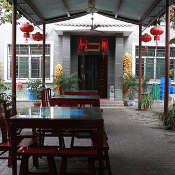 西安虹燕居农家乐