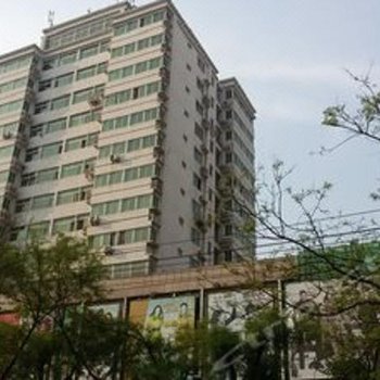 云游客公寓(蓬莱钟楼北路一店)