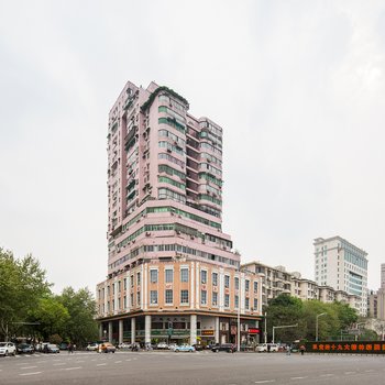Xbed互联网民宿(长沙迎宾大厦店)