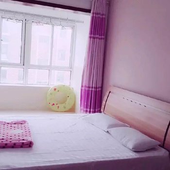 日照海景房短租公寓紫锦花园店酒店提供图片
