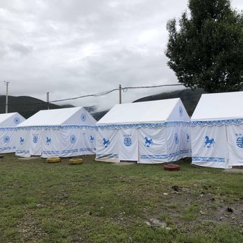 稻城桑堆民宿