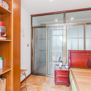 重庆张女士特色民宿(晓月路分店)酒店提供图片