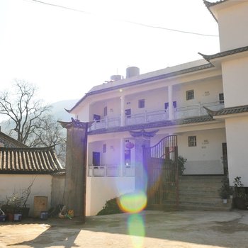 鸡足山圣缘酒店