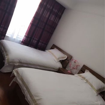 上海湖畔居公寓
