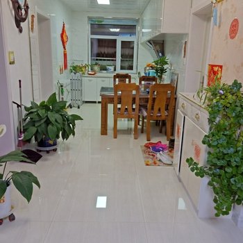 兴安盟伊安居家公寓(哈拉哈河漂游区分店)