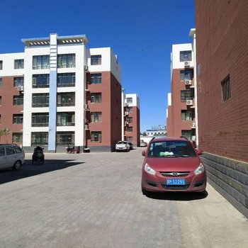 额济纳旗胡杨之秋家庭旅店