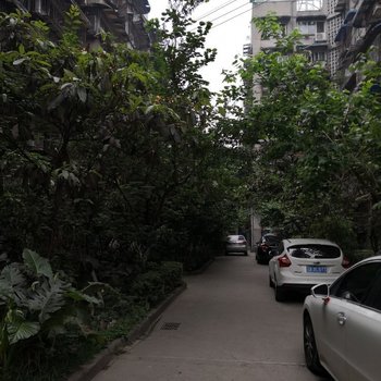 成都吴敏公寓(摇摇车分店)