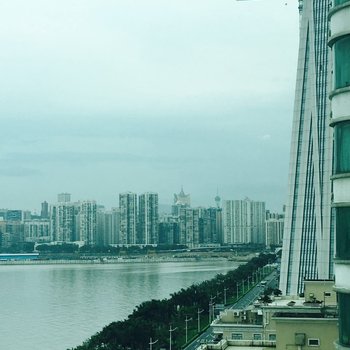 谜鹿青年旅舍(珠海拱北口岸店)
