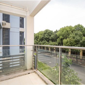 上海周先生特色民宿(竹柏路分店)酒店提供图片