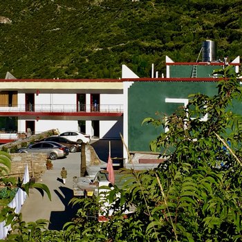 四姑娘山山之旅背包客栈