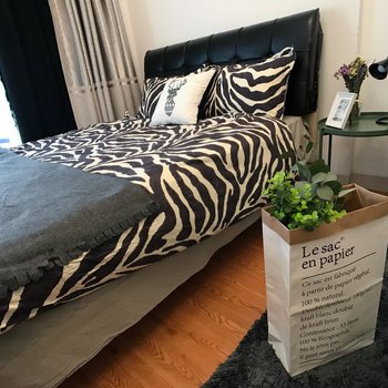 广州珠江新城地铁上盖美领馆广交会高景观日式普通公寓酒店提供图片