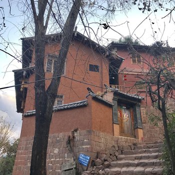 云龙诺邓欣客来客栈